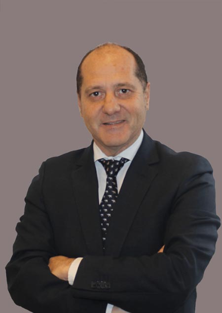 Julio Andrade Baeza. Socio y director financiero de Ly Holding